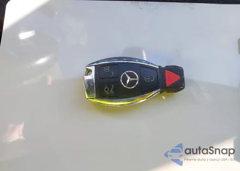 2015 Mercedes-Benz C 300 4Matic/Luxury 4Matic/Sport 4Matic from USA, damaged, VIN 55SWF4KB5FU015388